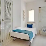 The Hideaway Retreat