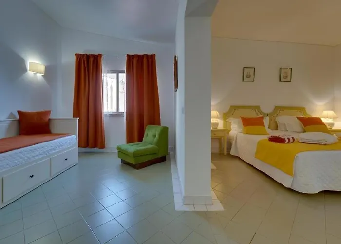 The Hideaway Retreat *