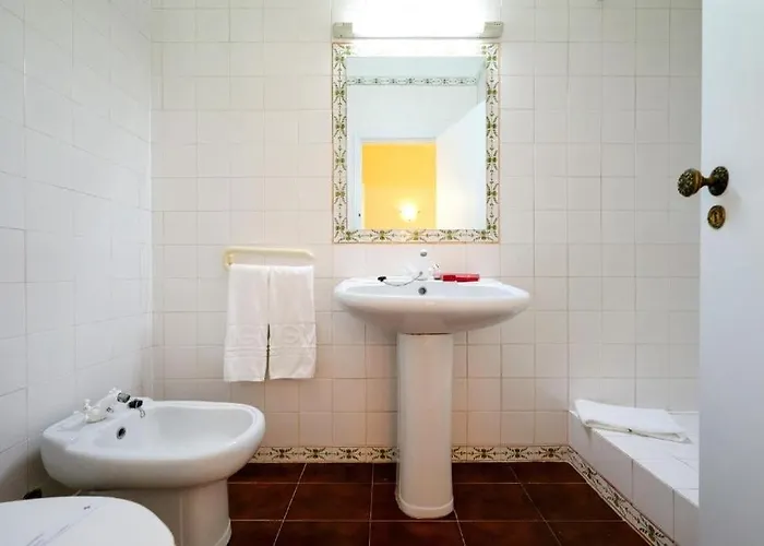 Guest house The Hideaway Retreat *