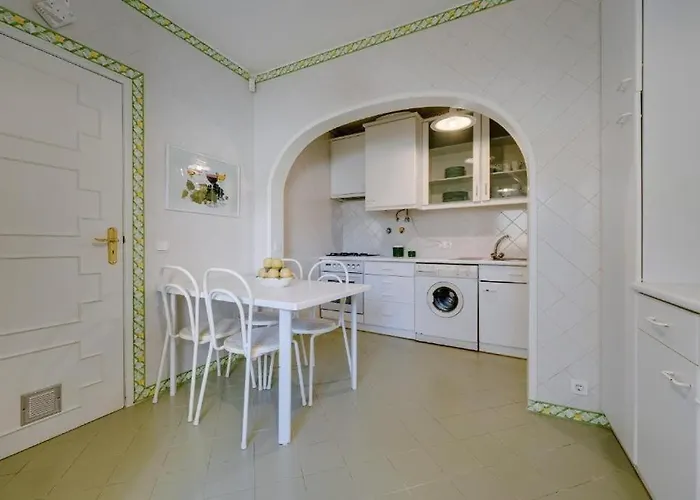 The Hideaway Retreat Guest house