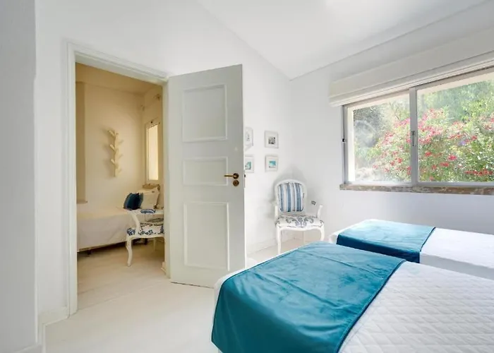 The Hideaway Retreat Guest house *