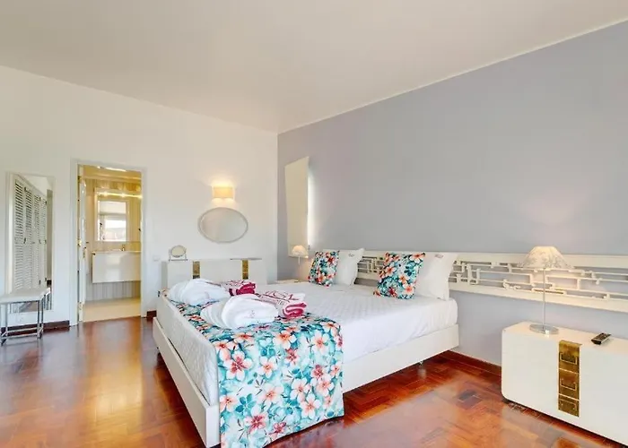 The Hideaway Retreat Guest house