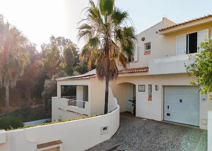 The Hideaway Retreat *