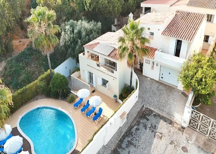 The Hideaway Retreat *